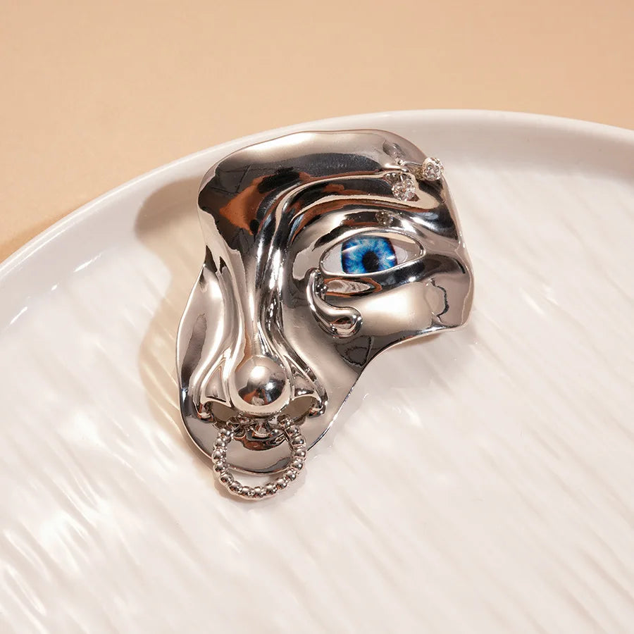 Personality Half Human Face Brooches for Women Men Cool Design Mask Shaped Brooches Pins Suit Clothes Accessories Bag Badge