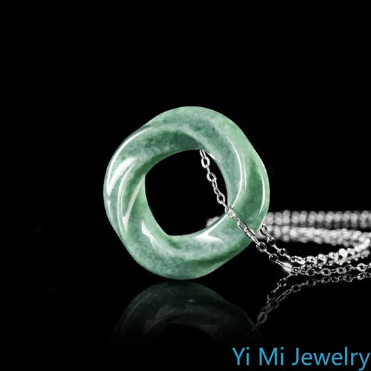 100% A-grade Jade Bean Green M Ö Bius Ring Pendant for Men and Women Eternal Symbol of Fashion Perfect Jewelry Festival Gift
