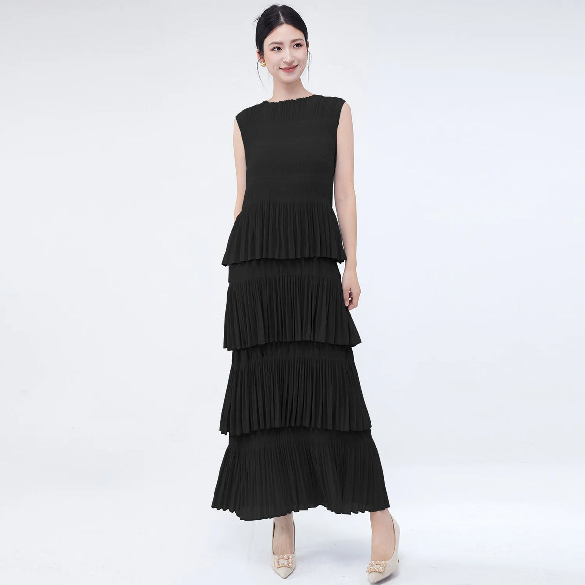 Miyake Folds 2024 Spring/summer New Elegant Women's Sleeveless Dress Fashion Everything Cake Dress