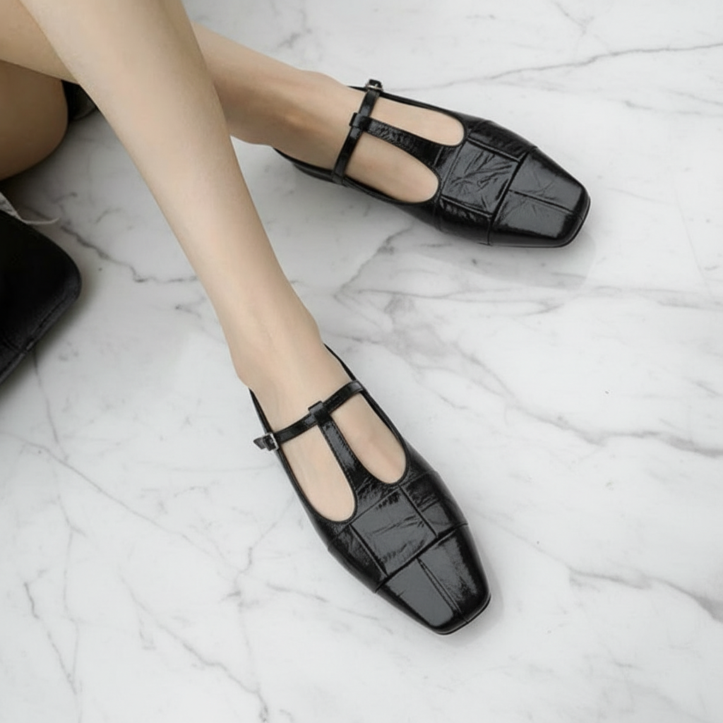 Genuine Leather t-strap Slippers Women Covered Toe Low Heel Slides Ladies Summer Vacation Slippers Female