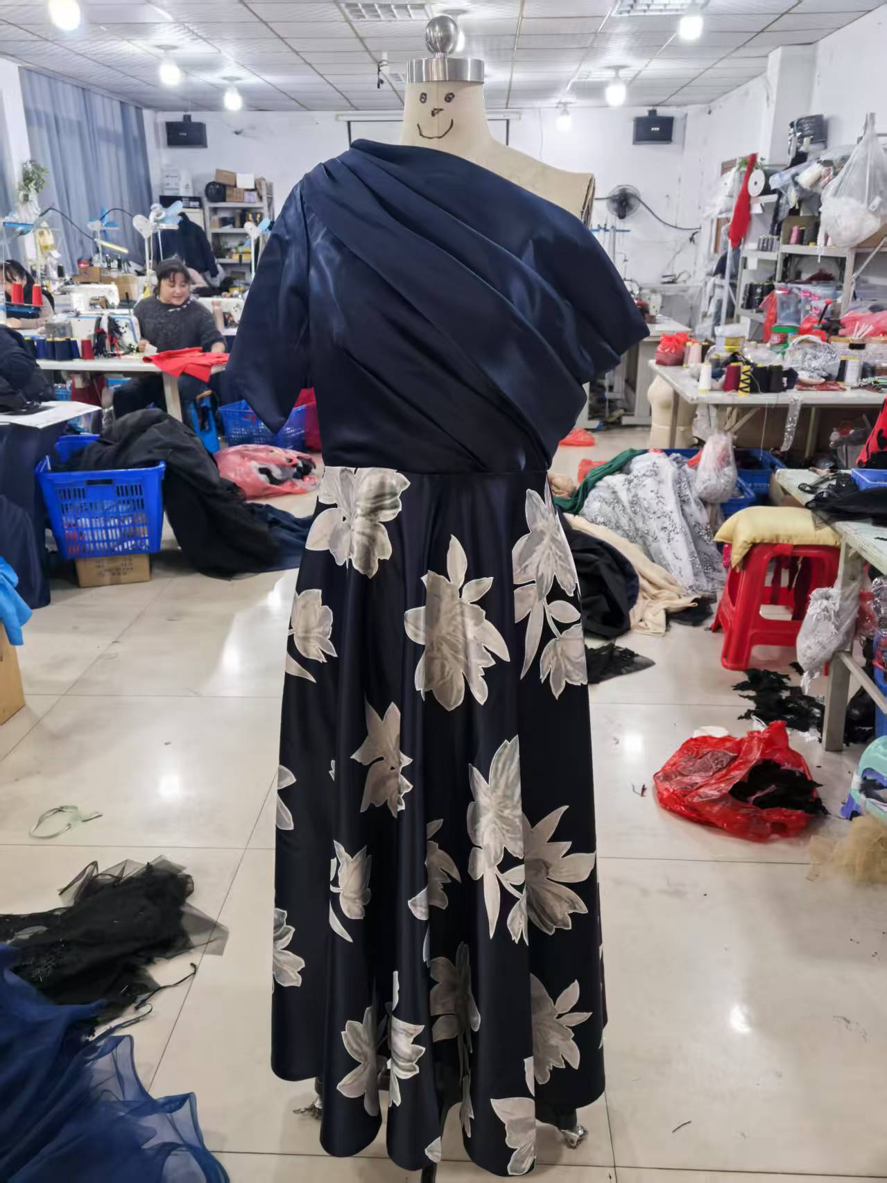 Elegant One-shoulder Printed Slim Fit Large Swing Dress