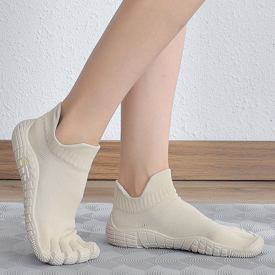 FiveFingers Mute Shock Absorption Non-slip Soft Bottom Indoor Sneakertrendy shoes
beautifull dhoes