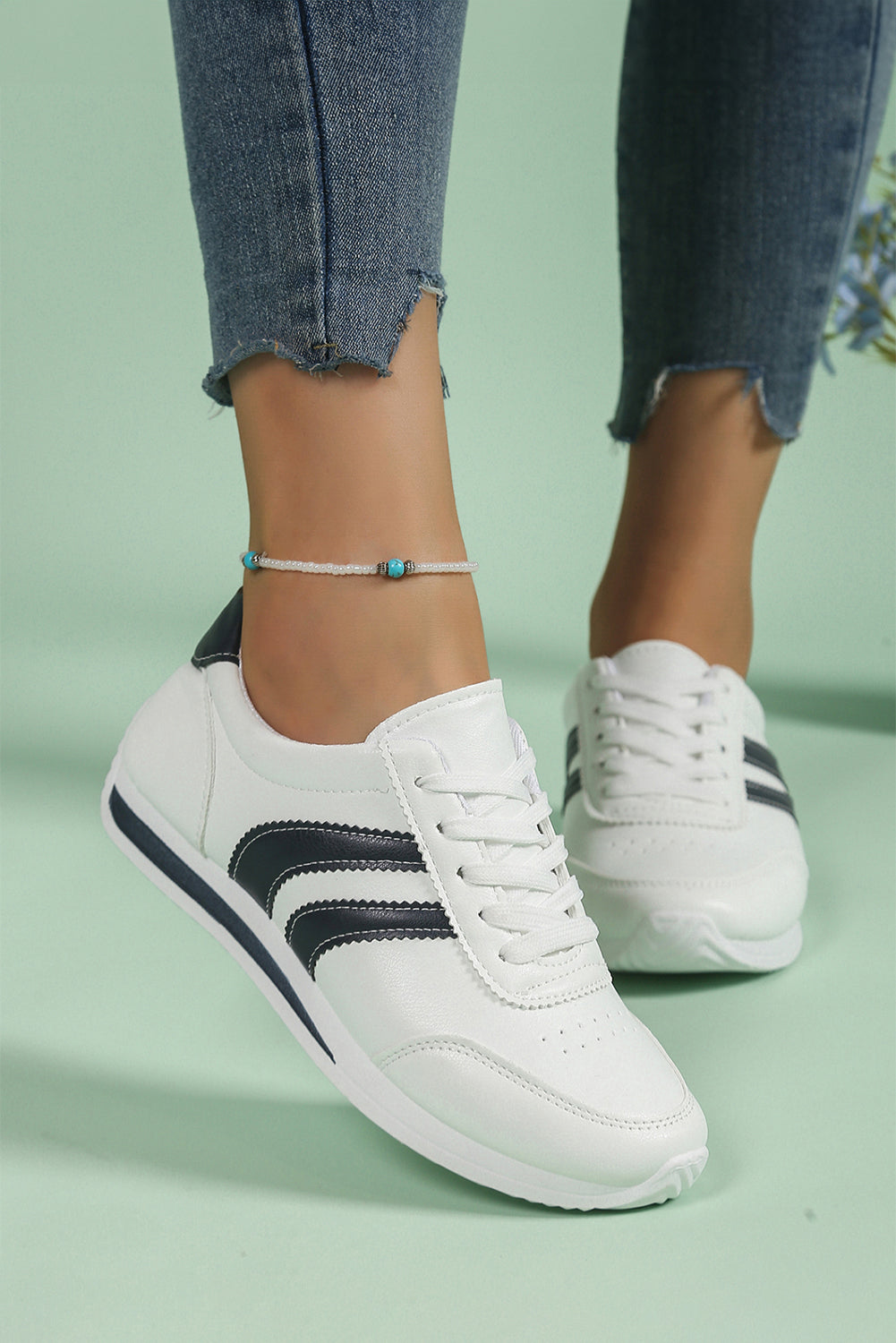 Classic timeless White PU Leather Striped Lace Up Casual Sneakers