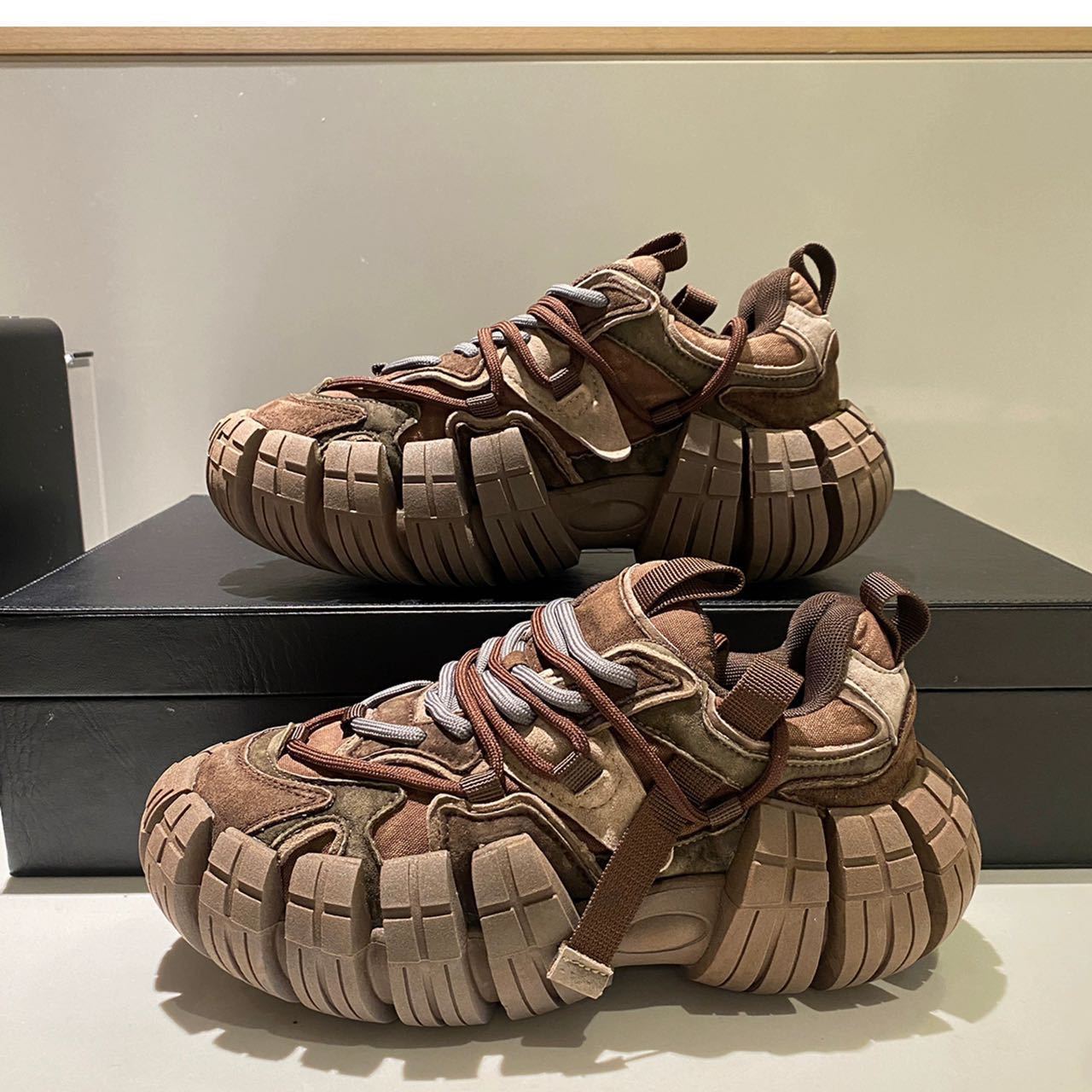 European Station Resin Sole Dad Solstice Style Shoes