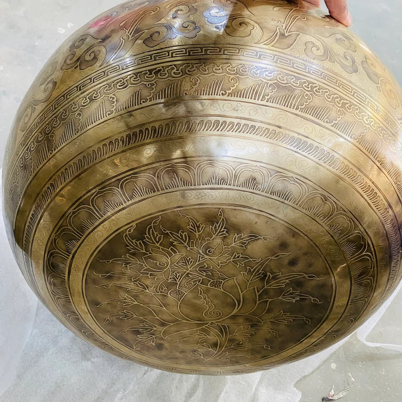 Himalayan Tibetan singing bowl: extra-large bowl with a carved Buddha base for sound healing