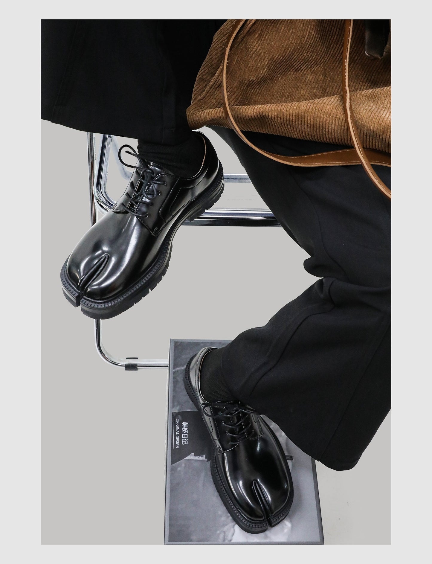 Cool Cut Thick Sole Casual Split Toe Leather Solstice Style Shoes