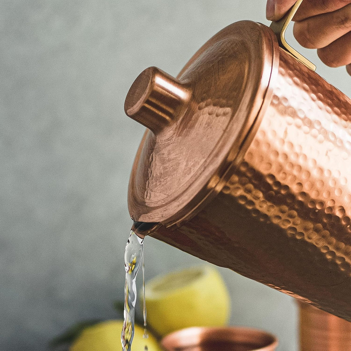 Kosdeg Pure Copper Pitcher With Lid, 44 Oz