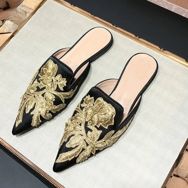34-43 Retro Style Embroidery Female Shoes Outdoor Casual Pointed Toe 2026 Trendy Flat Women's Sandals