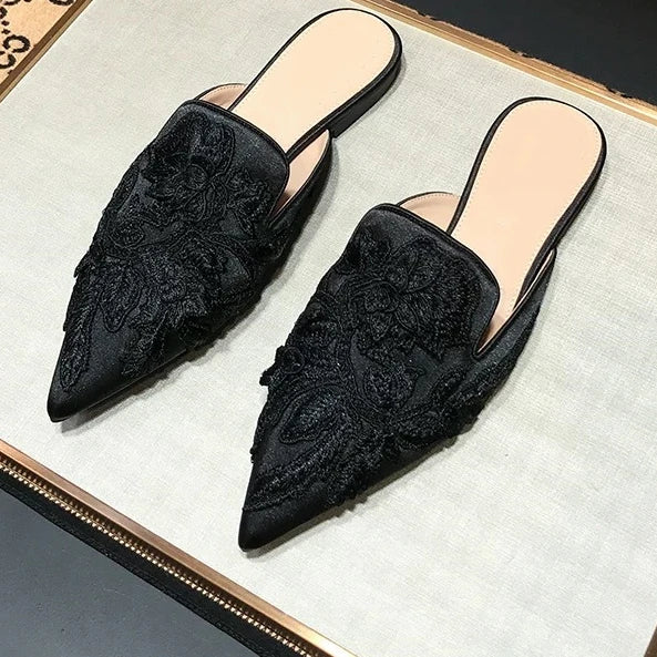 34-43 Retro Style Embroidery Female Shoes Outdoor Casual Pointed Toe 2026 Trendy Flat Women's Sandals