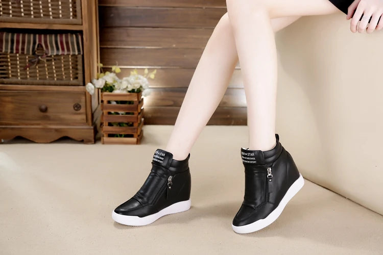 Increase your Height. Spring New brand Women Skateboarding shoes Slip-On outdoor walking Shoes jogging sneakers White Black Board Shoes