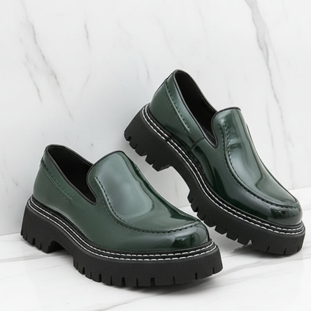 Slip-On Men's Loafers Leather Shoes With Soft Leather Business Career Man Shoes