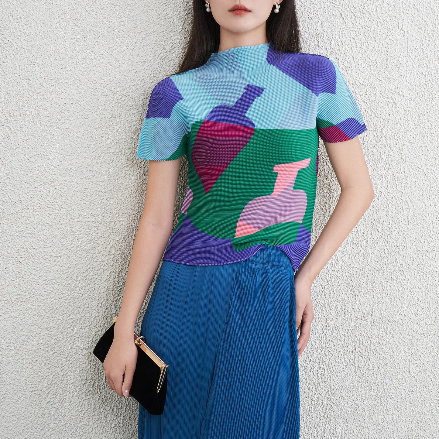 2025 Miyake Pleated Printed T-Shirt for Women Custom Designs Breathable Chiffon Casual Style Spring/Summer Collection