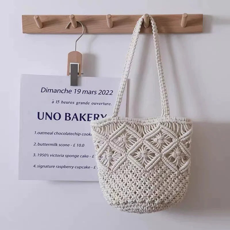 Summer Straw Shoulder Bag Women Large Capacity Rattan Bucket Bag Handmade Woven Beach Bag Fashion Vacation Handbag Tote