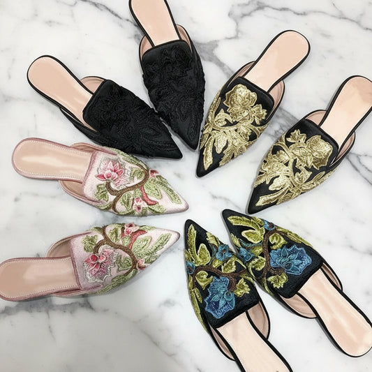 Retro Style Embroidery Female Shoes Outdoor Casual Pointed Toe 2026 Trendy Flat Women's Sandals 34-43