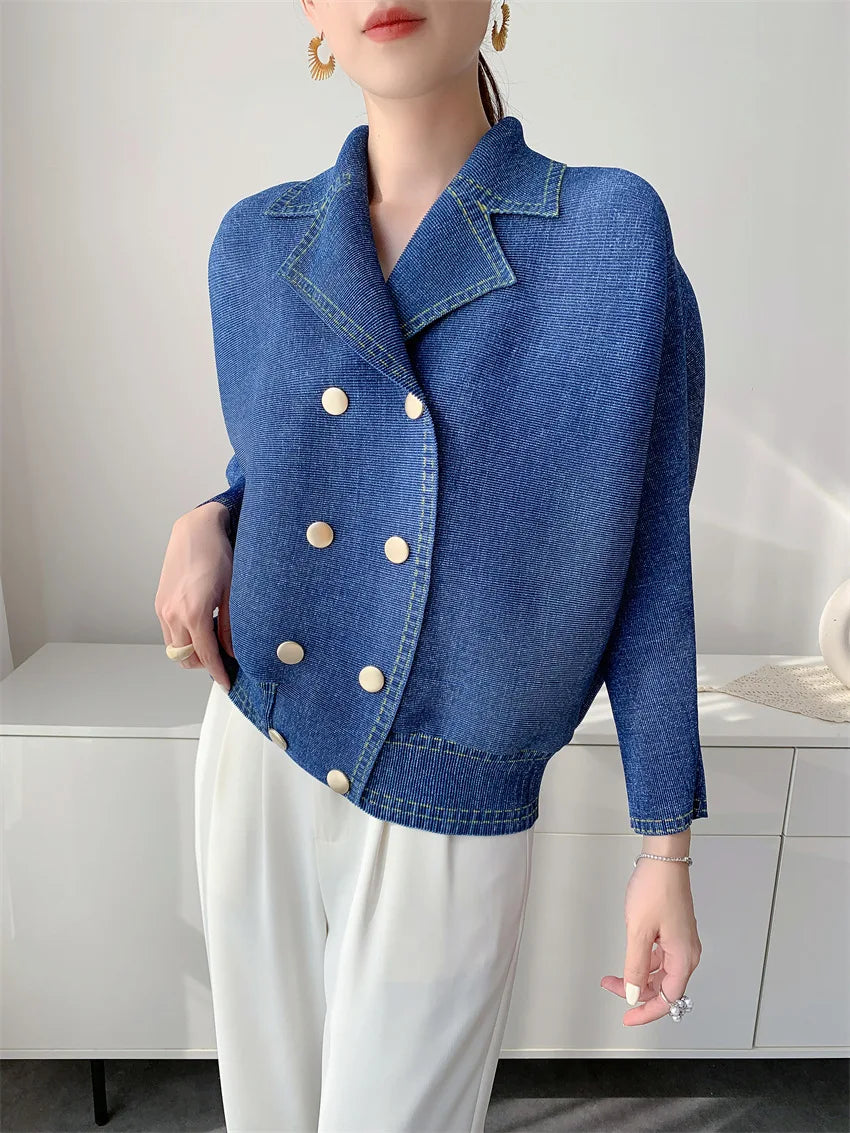 Miyake Women's Early‑Autumn Toothpick‑Texture Pleated Jacket, Relaxed‑Vibe Casual Outerwear, Slim‑Fitting Draping Commuter Top