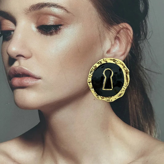 Exaggerated Black Enameled Alloy Round Stud Earrings For Women Jewelry Trendy Party Show Collection Earrings Accessories