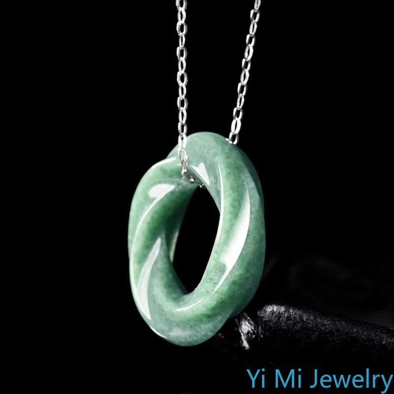 100% A-grade Jade Bean Green M Ö Bius Ring Pendant for Men and Women Eternal Symbol of Fashion Perfect Jewelry Festival Gift