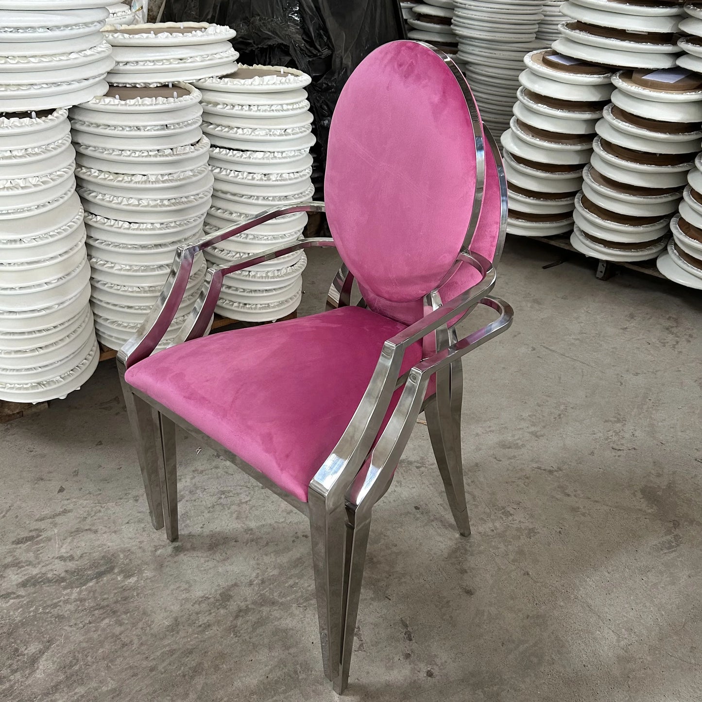 Fashion Design Armrest Gold Stainless Steel Dining Throne Chair for Wedding Bride and Groom