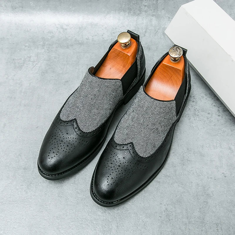 Spring New Men's Comfortable Carved Breathable Block Shoes Fashion Brand Men Retro Brown Pointed Business Banquet Wedding Shoes