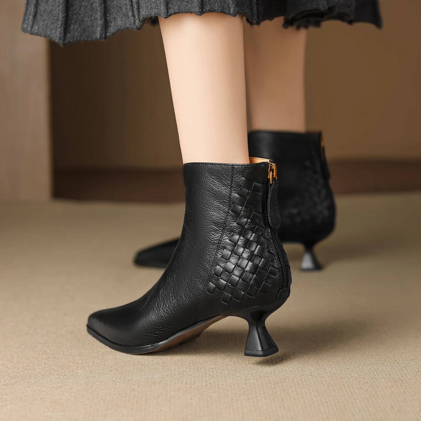 Elegant Sheepskin Leather Retro Ankle Boots Women Pointy Toe Med Thin Heels Office Lady Braided Boots Party