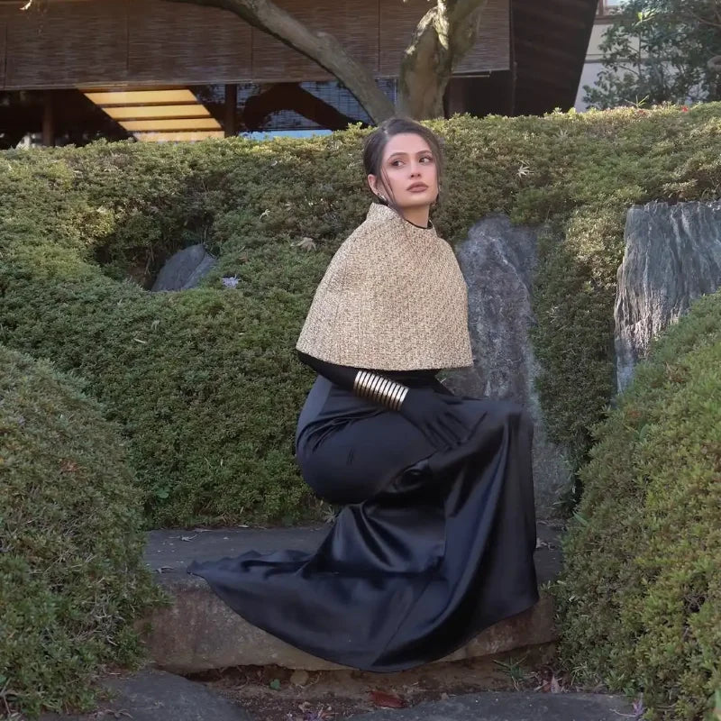 Elegant Chic Gold Sparkle Capelet Top Shiny Tweed Shoulder Wrap Turtleneck Short Cloak New Lady Evening Club Party Tops 2026
