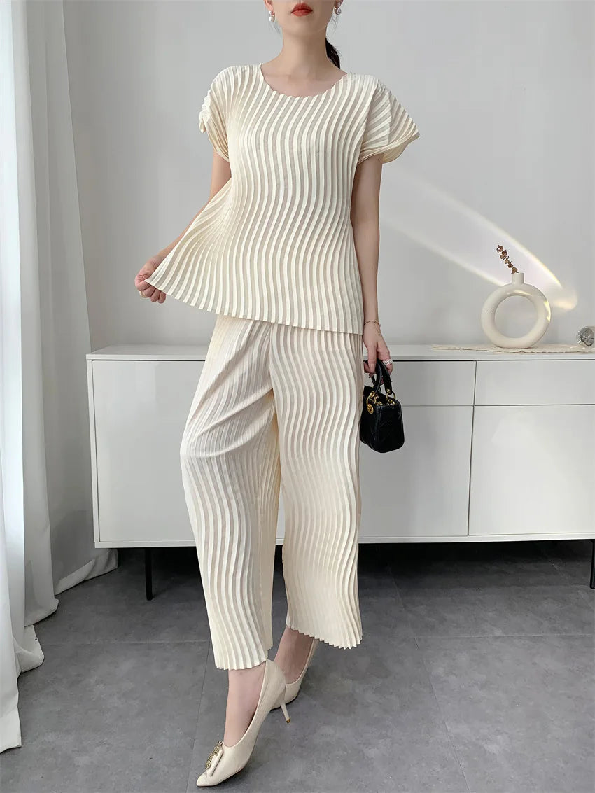 Miyake Pleated Women's Casual Solid Color Round Neck Short-sleeved Loose Versatile T-shirt Tops Fashionable Pullover Shirt