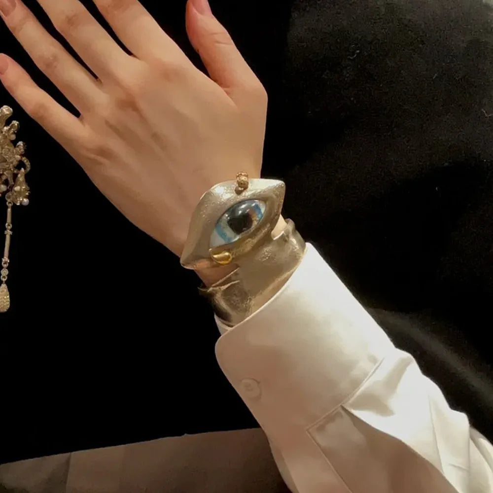 Vintage Ethnic Alloy Metal Blue Eyes Cuff Bracelet For Women Fashion Jewelry Exaggerated Hand Open Bangles Accessories