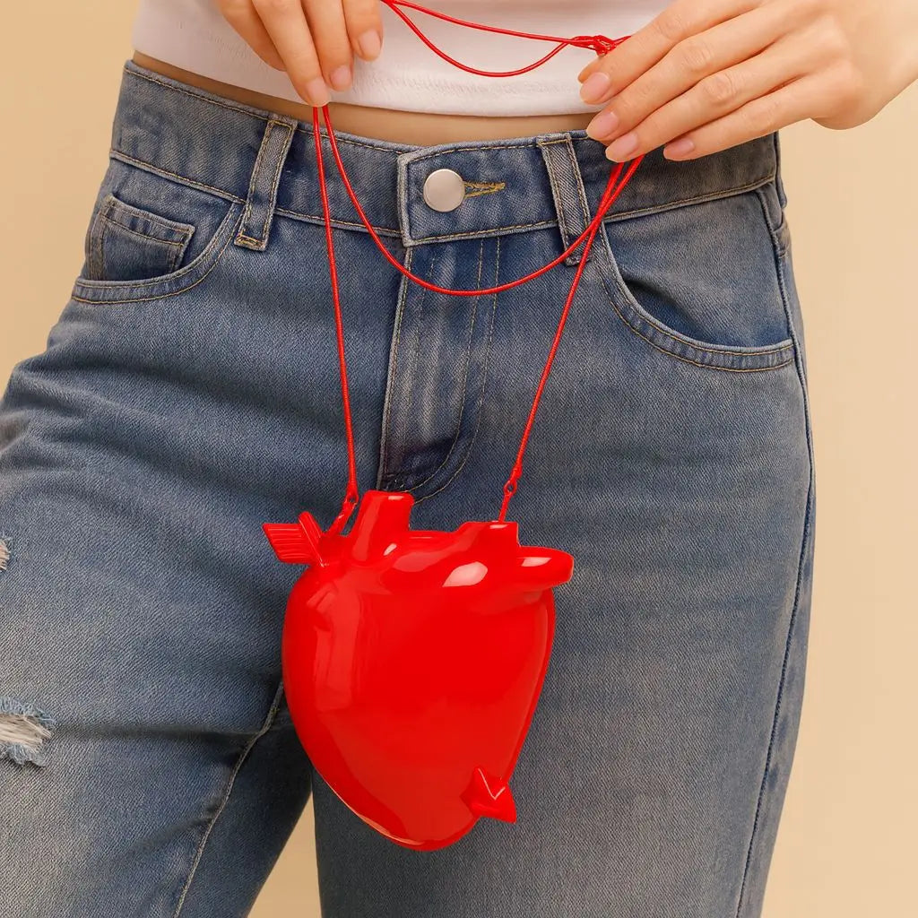 Heart Bag new fashion niche design heart chain shoulder bag metal dinner bag