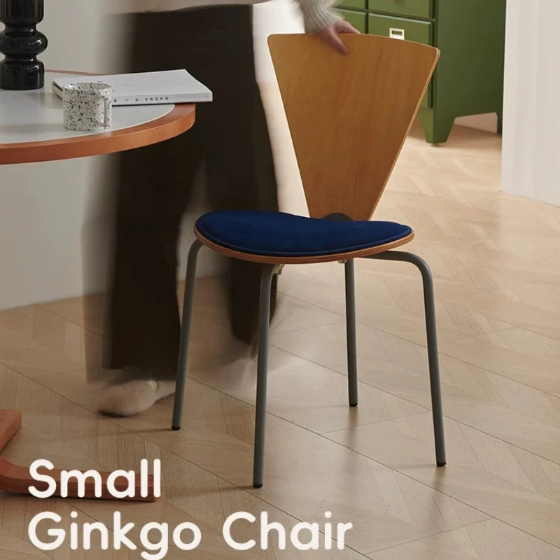 Nordic Vintage Bauhaus Dining Chair Retro Designer Leisure Chair Simple Creative Backrest Seating for Small Space Home Furniture