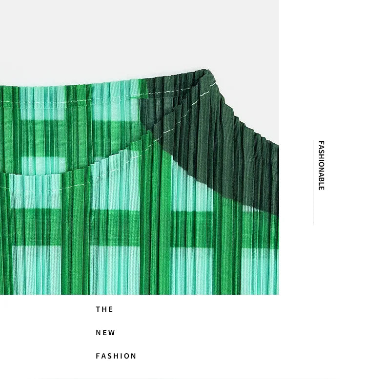 Miyake Elegant Green Plaid Color Block Print Pleated Top Mock Neck Half Sleeve Elastic Tee Daily Commute Office