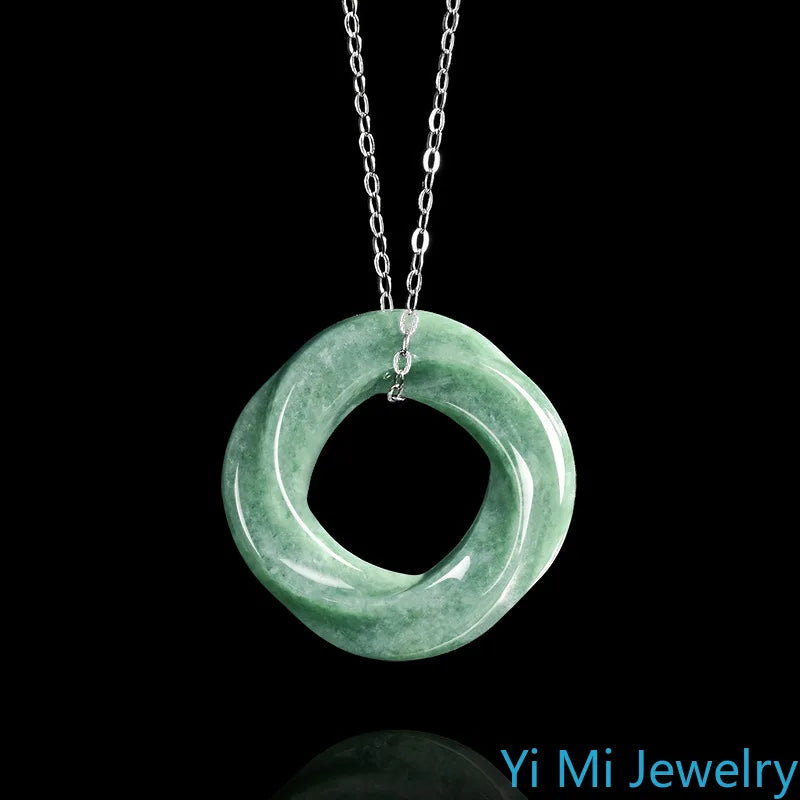 100% A-grade Jade Bean Green M Ö Bius Ring Pendant for Men and Women Eternal Symbol of Fashion Perfect Jewelry Festival Gift