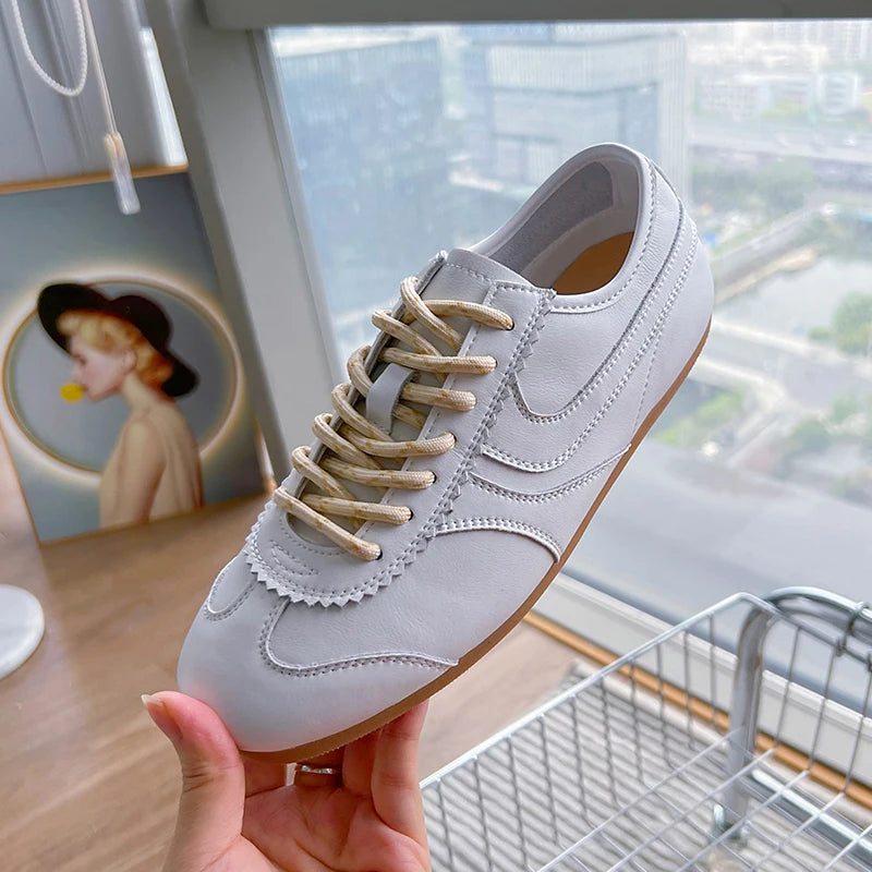 German Training Shoes Women 2025 New Genuine Leather Women Sneakers Flat Lace-up Retro Large Size Forrest Gump Shoes Women