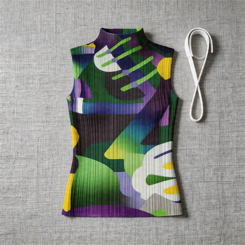 Miyake Pleated Geometric Playground Printed High-neck Sleeveless Top