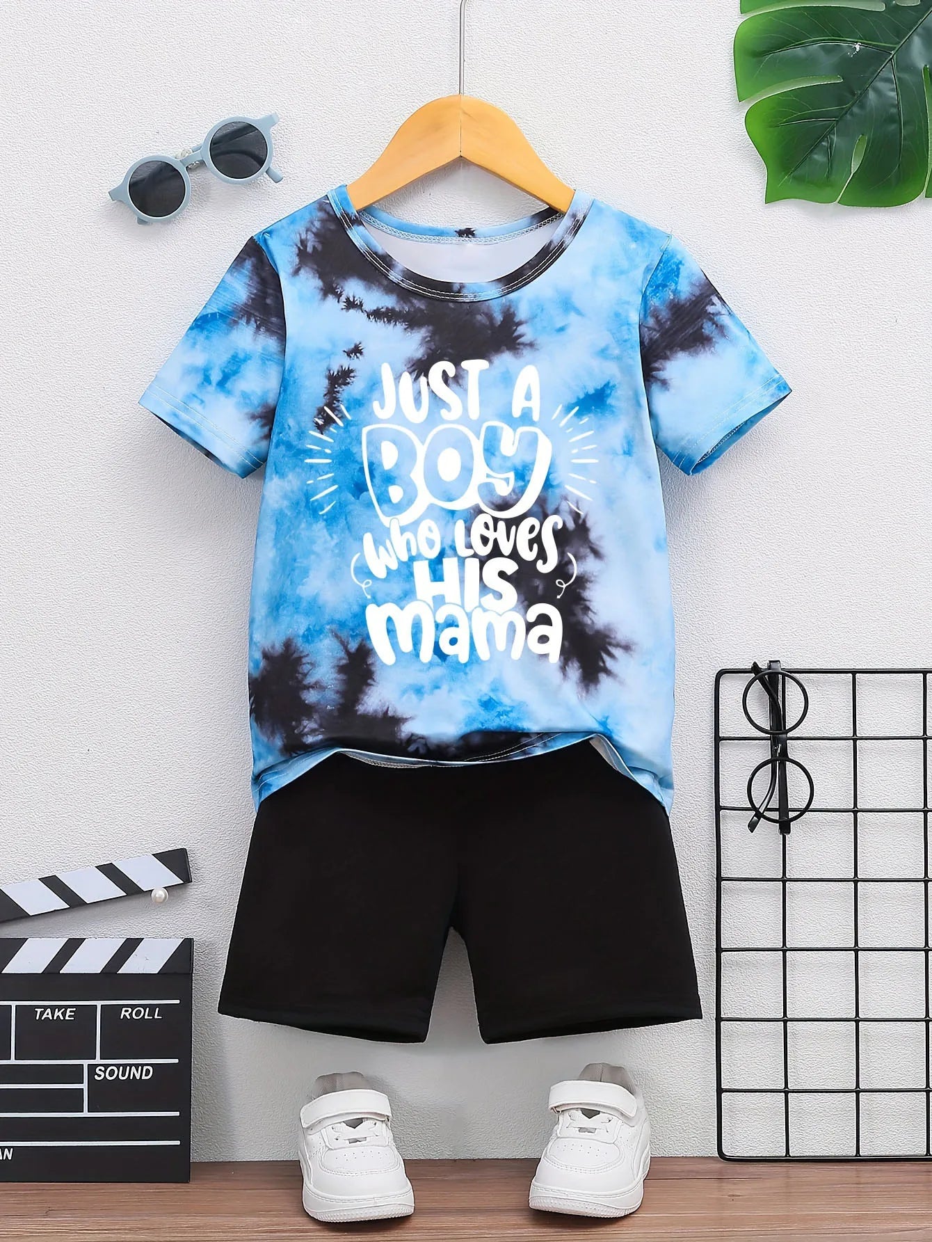 Children's street wear short sleeved T-shirt+shorts two-piece sports suit loose set 2025 new boys' summer quick drying set light