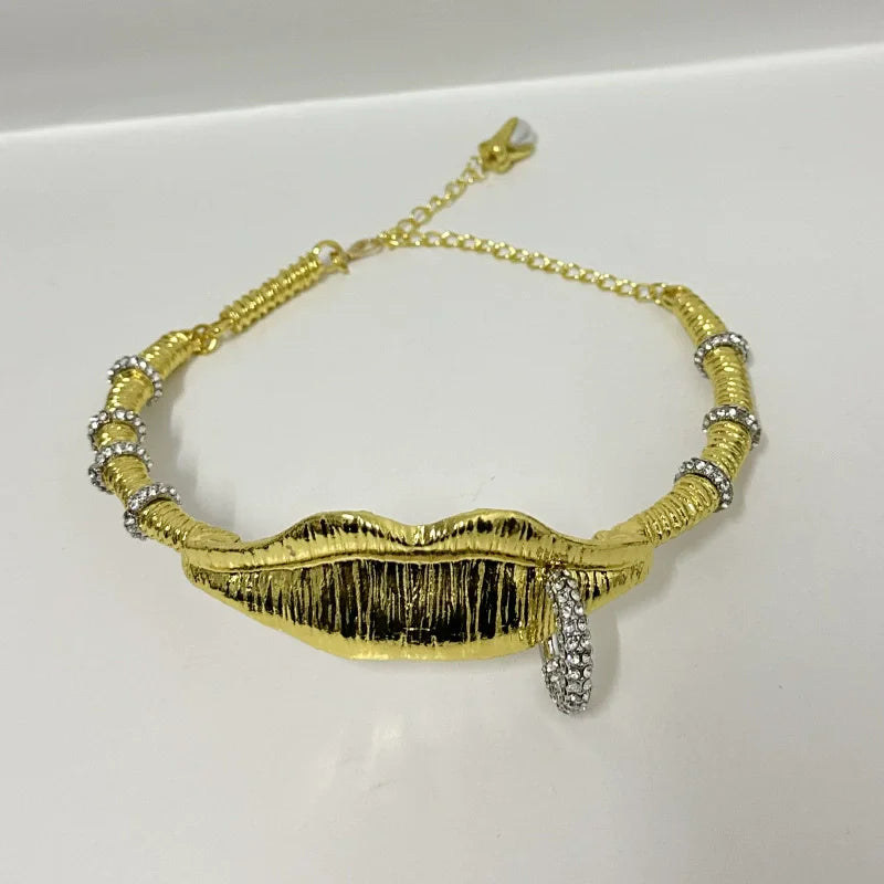 Stylish Lip Texture Rhinestone Collar Elegant Personality Dinner Necklace Ladies Fashion Jewelry Accessories