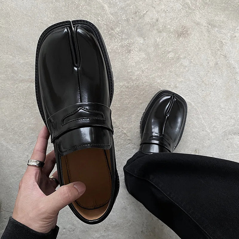 2026 New arrival Split Toe Shoes Tabi Shoes Loafer for Men and Women Split Toe Thick Sole Casual Genuine Leather Shoes