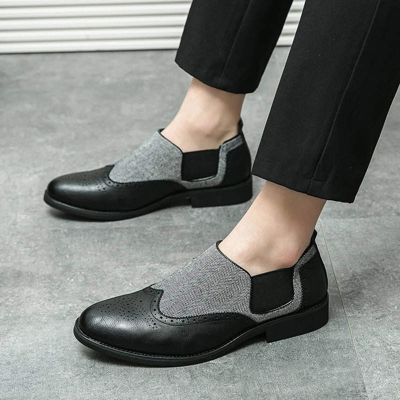 Spring New Men's Comfortable Carved Breathable Block Shoes Fashion Brand Men Retro Brown Pointed Business Banquet Wedding Shoes