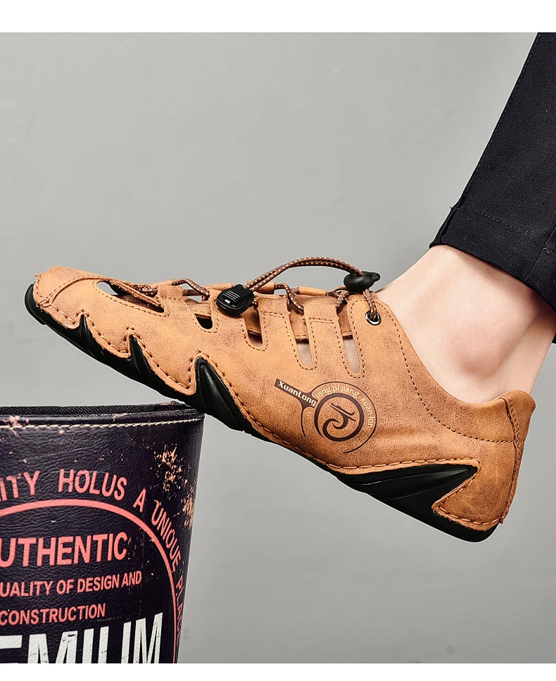 Men's slippers flat bottomed beach breathable genuine leather business casual non slip lightweight hollow out outdoors sandals