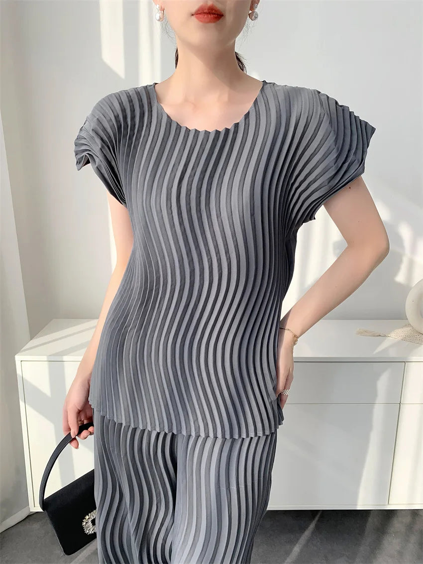 Miyake Pleated Women's Casual Solid Color Round Neck Short-sleeved Loose Versatile T-shirt Tops Fashionable Pullover Shirt