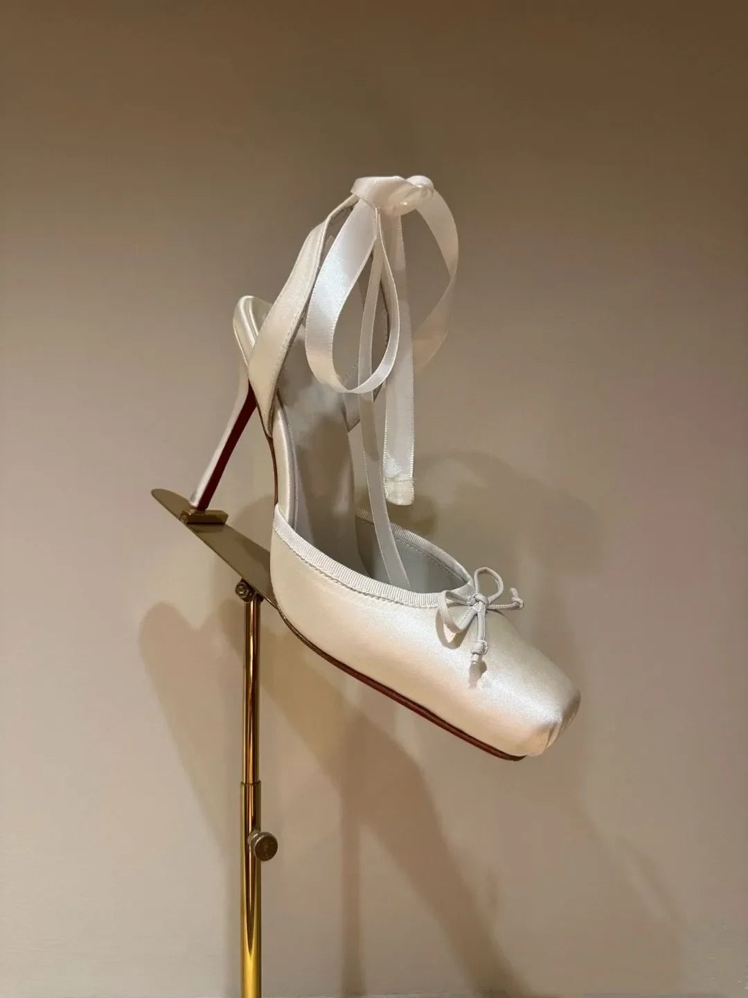 Ladies' New Summer Square Satin High-heeled Sandals with Ankle Straps, Fashionable Party and Banquet Ballet High-heeled Shoes