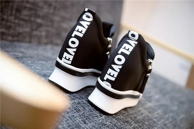 2024 Platform Sneakers Women Red Casual Comfortable Hidden Heel Shoe Black Canvas Shoes Wedge Heels Sneaker Tenis De Mujer