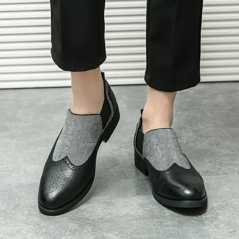 Spring New Men's Comfortable Carved Breathable Block Shoes Fashion Brand Men Retro Brown Pointed Business Banquet Wedding Shoes
