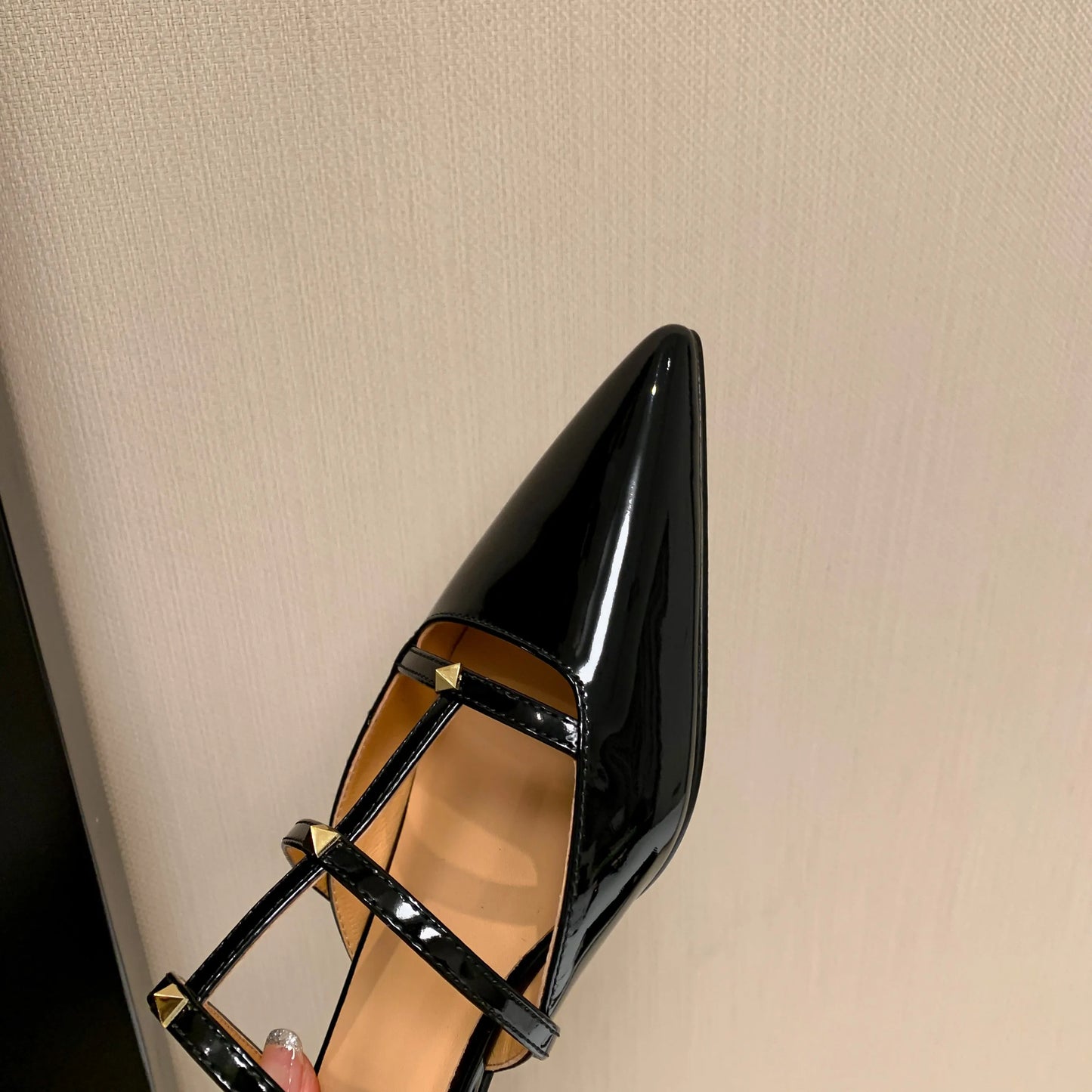 Genuine Leather Rivet Slippers Spring Summer 2026 Women Covered Toe Low Kitten Heels Mules Ladies Narrow Band Casual Slippers