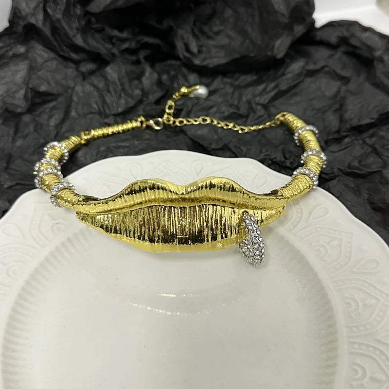 Stylish Lip Texture Rhinestone Collar Elegant Personality Dinner Necklace Ladies Fashion Jewelry Accessories