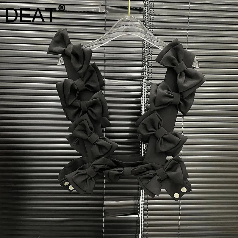 DEAT 2025 Summer Fashion Bow Decoration Vest For Women Niche Design Versatile Black Tank Tops Female Trendy New Items 11A04652