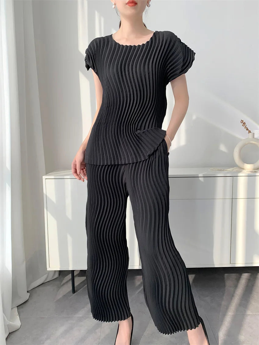 Miyake Pleated Women's Casual Solid Color Round Neck Short-sleeved Loose Versatile T-shirt Tops Fashionable Pullover Shirt