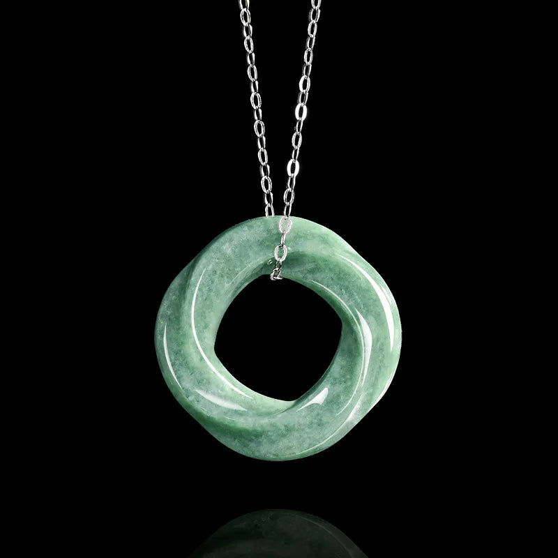 100% A-grade Jade Bean Green M Ö Bius Ring Pendant for Men and Women Eternal Symbol of Fashion Perfect Jewelry Festival Gift