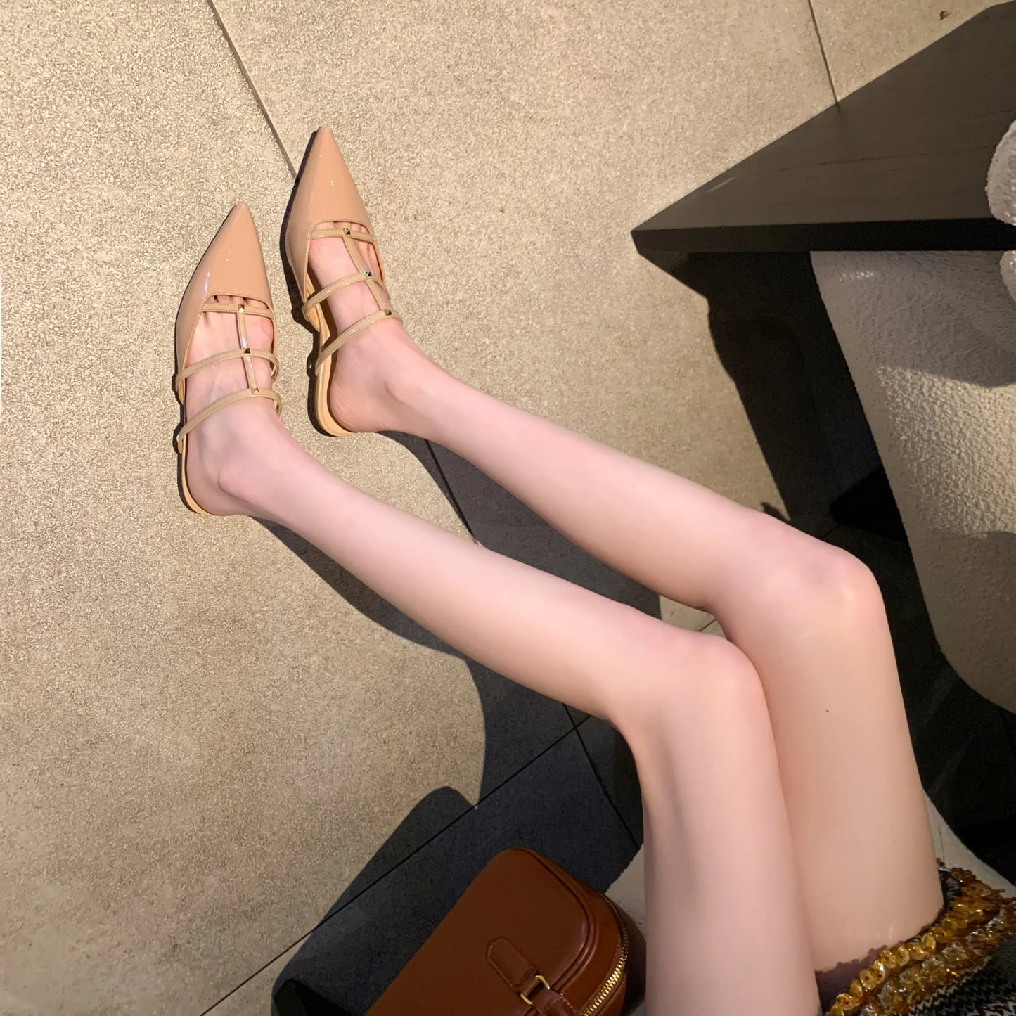 Genuine Leather Rivet Slippers Spring Summer 2026 Women Covered Toe Low Kitten Heels Mules Ladies Narrow Band Casual Slippers