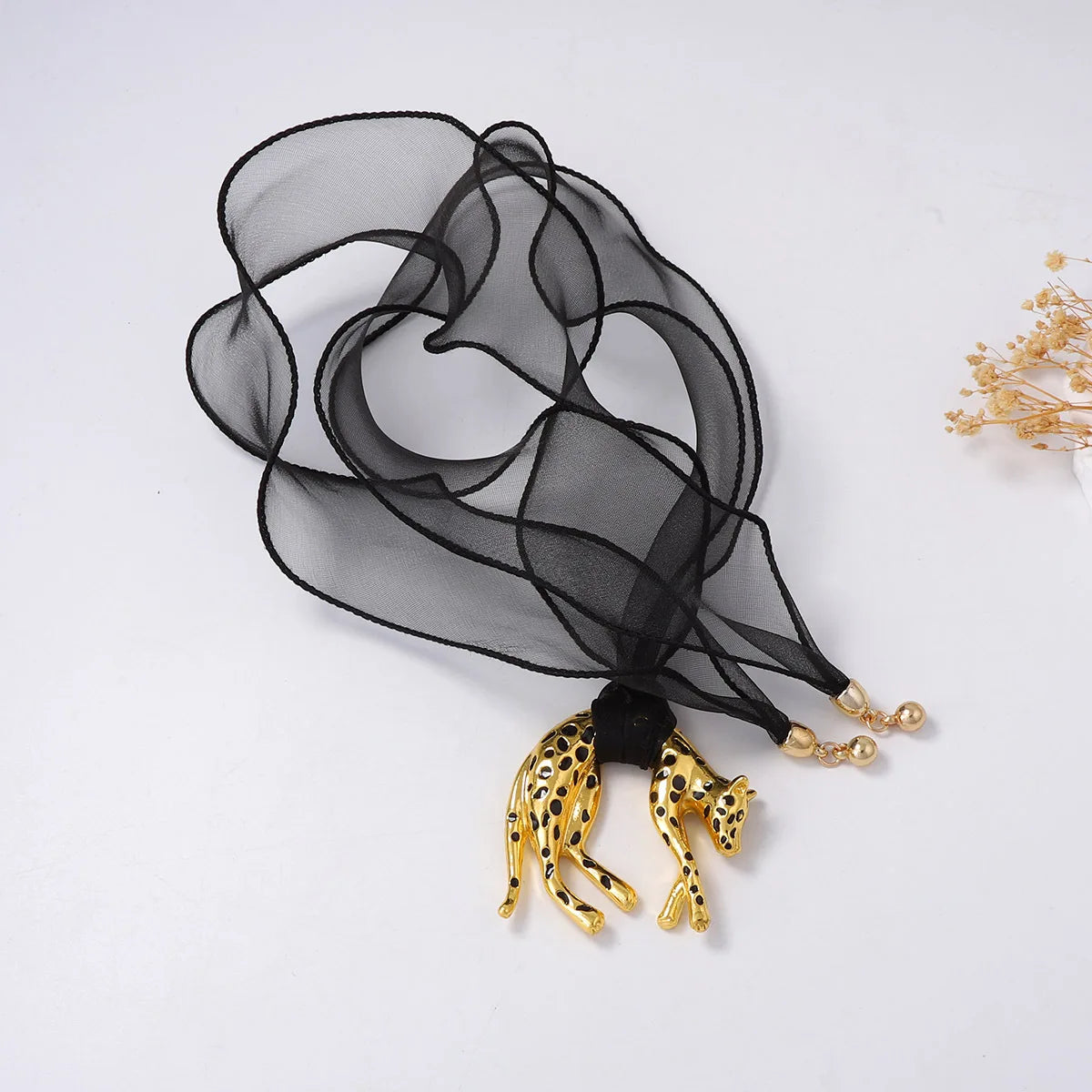 DIGADAGU Metal Money Leopard Animal Pendant Necklace New Simple Vintage Sweater Chain Women Party Jewelry Accessories