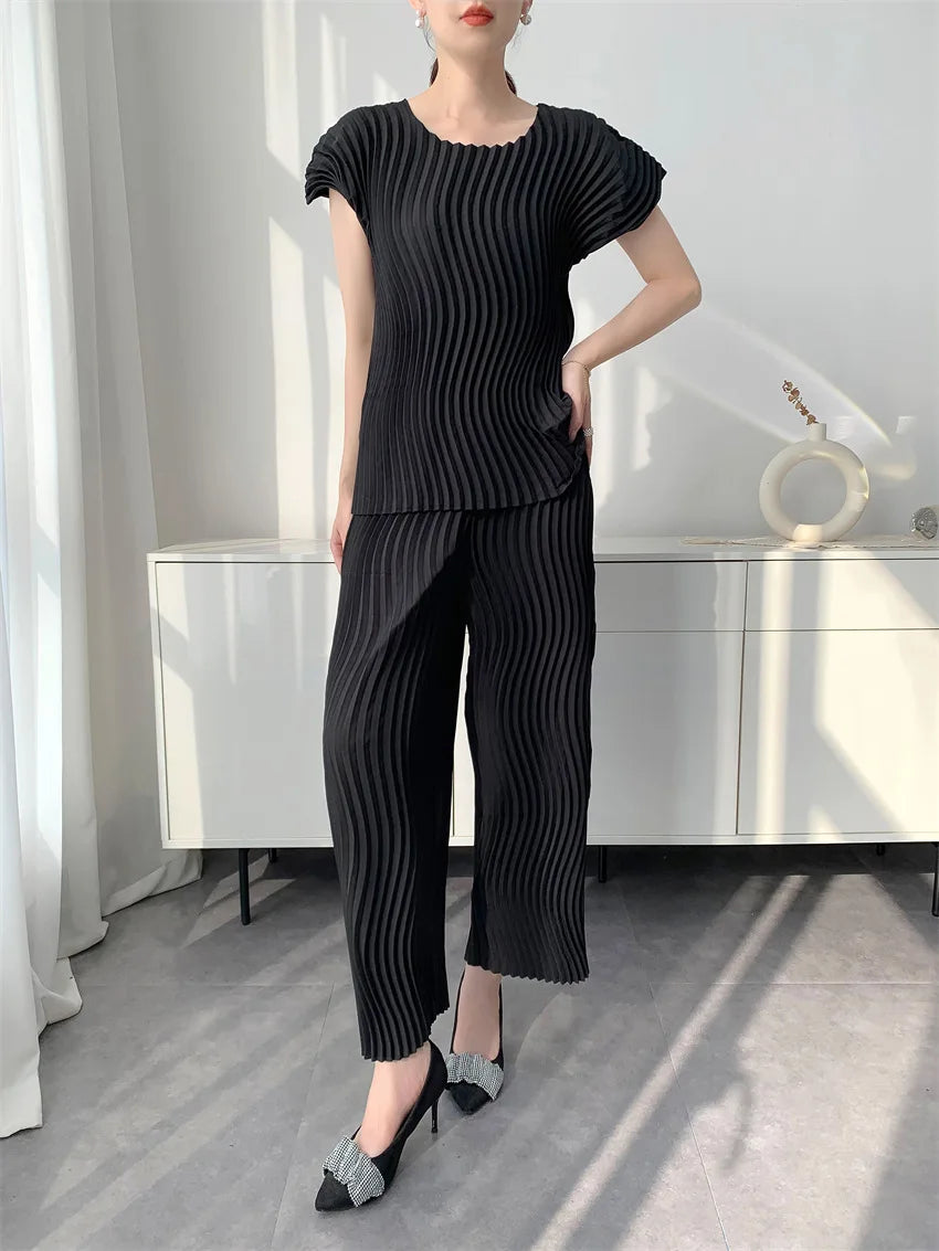 Miyake Pleated Women's Casual Solid Color Round Neck Short-sleeved Loose Versatile T-shirt Tops Fashionable Pullover Shirt